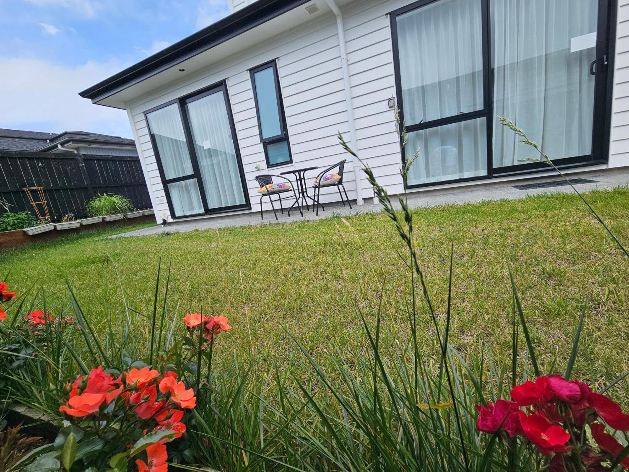 Tui Nest Garden Unit Apartman Silverdale Kültér fotó